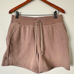 Lululemon Scuba High Rise Short 5” worn once! Size 10 light brown